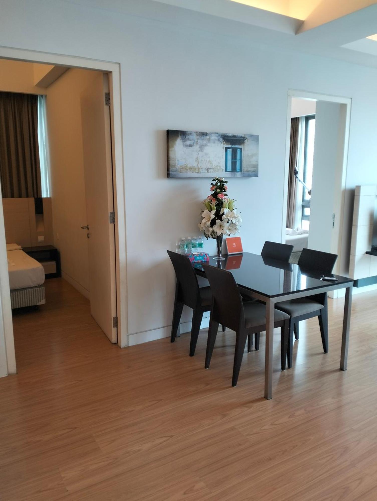 Star At Swiss Garden Residences *