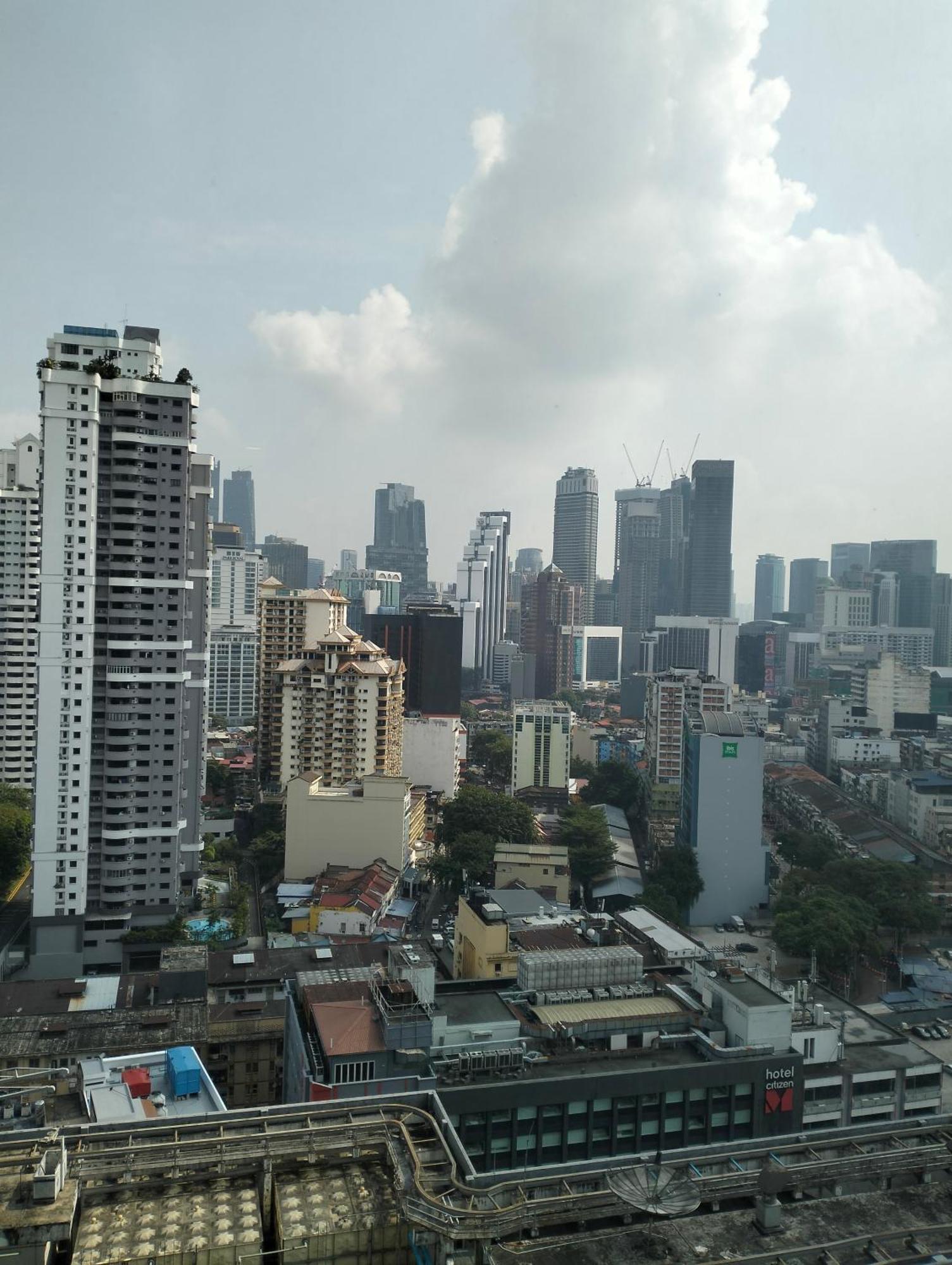 Star At Swiss Garden Residences